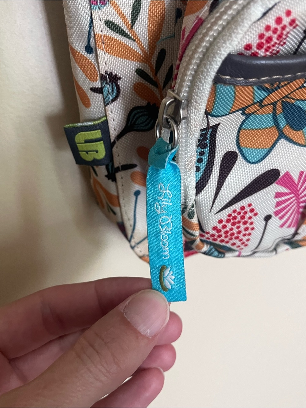Lily Bloom Crossbody Bag - Picture 4 of 11